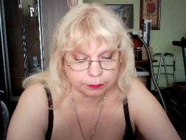 LOLA88888 webcam