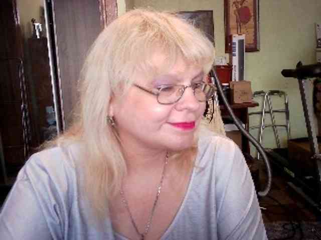 LOLA88888 webcam