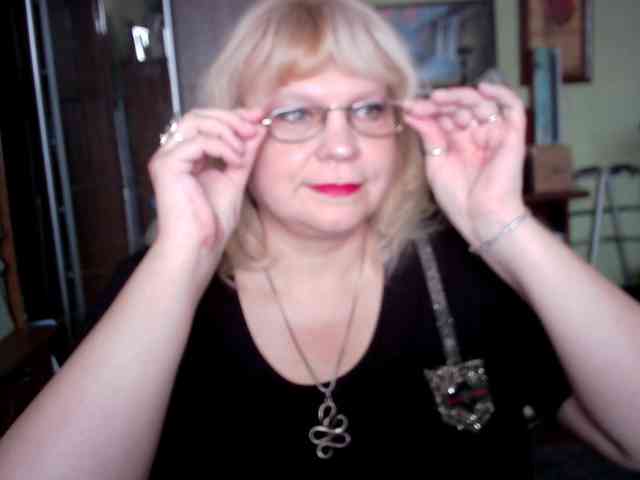 LOLA88888 webcam
