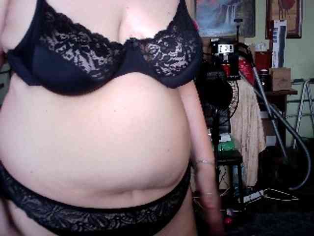 LOLA88888 webcam