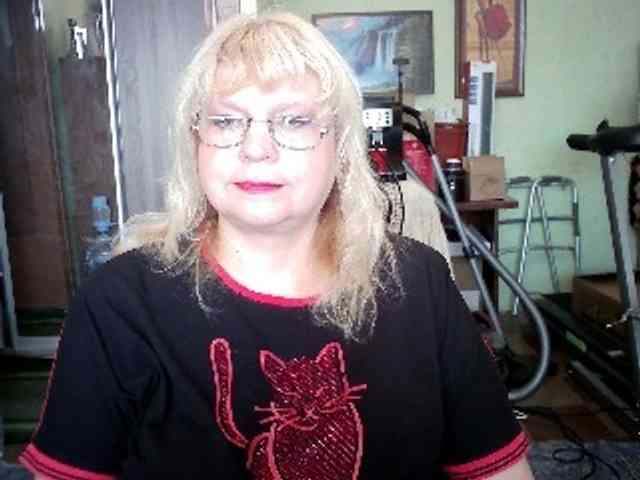 LOLA88888 webcam