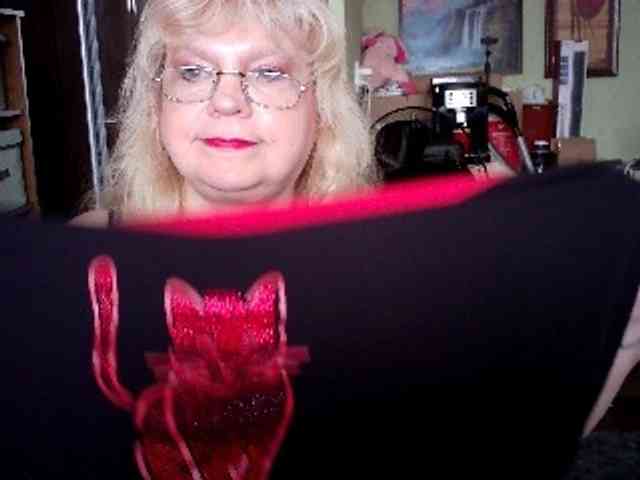 LOLA88888 webcam