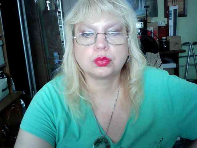 LOLA88888 webcam