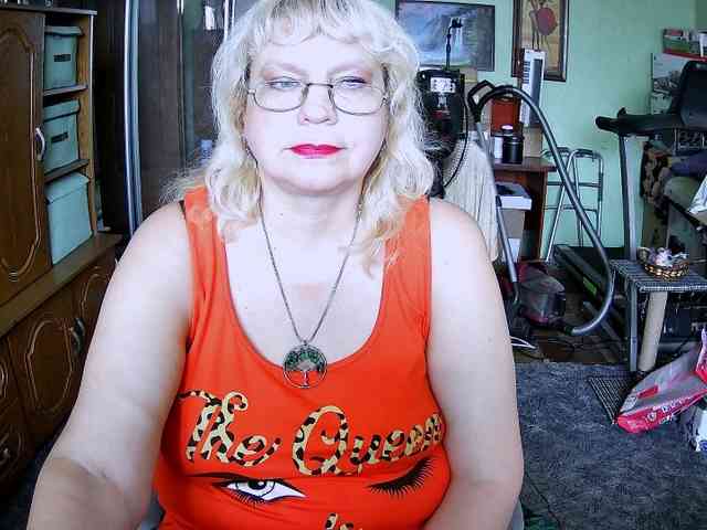 LOLA88888 webcam