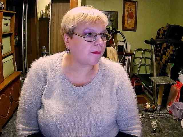LOLA88888 webcam