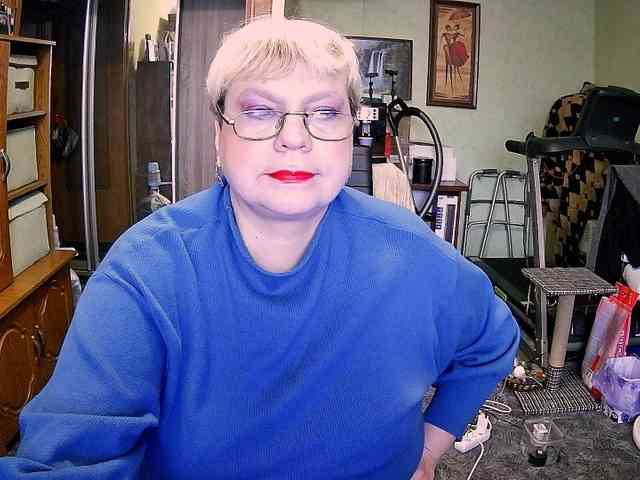 LOLA88888 webcam