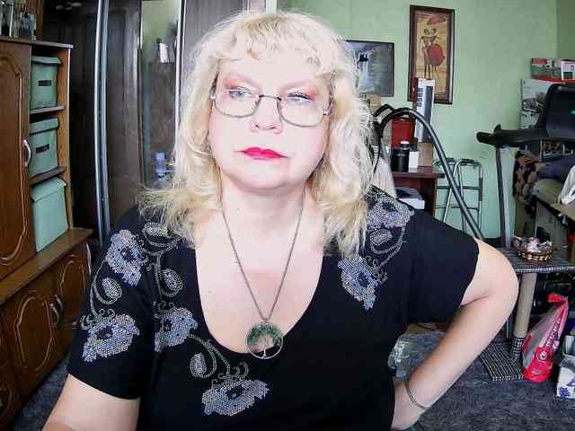 LOLA88888 webcam