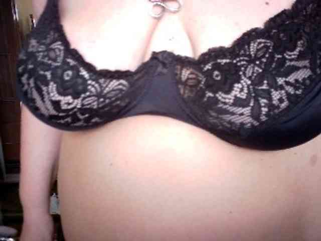 LOLA88888 webcam
