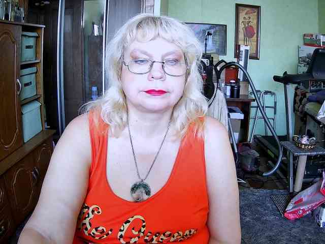 LOLA88888 webcam