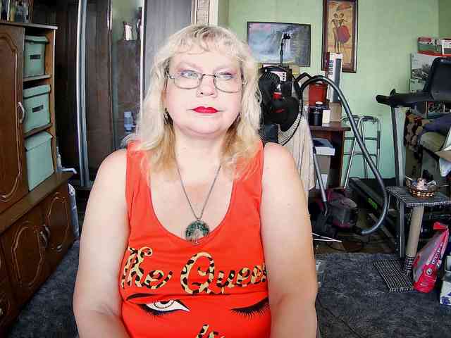 LOLA88888 webcam