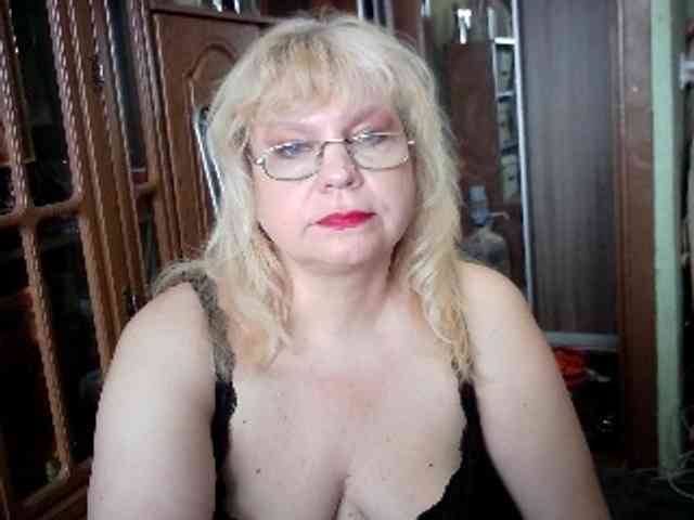 LOLA88888 webcam
