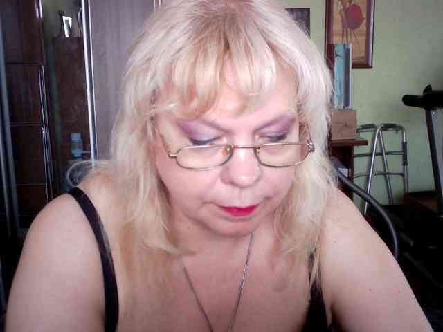 LOLA88888 webcam