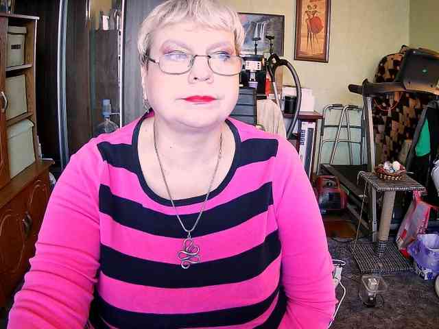 LOLA88888 webcam
