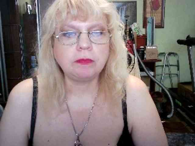 LOLA88888 webcam