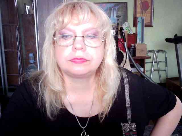 LOLA88888 webcam