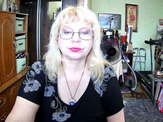 LOLA88888 webcam