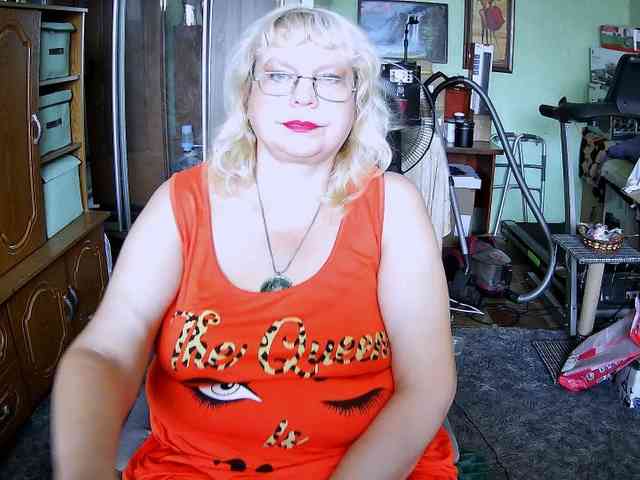 LOLA88888 webcam