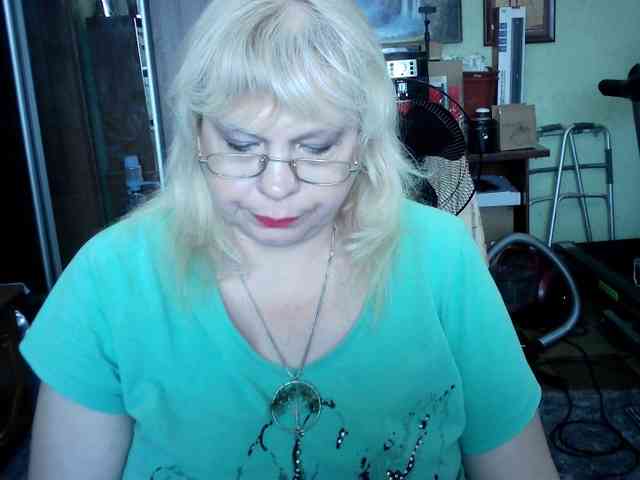 LOLA88888 webcam