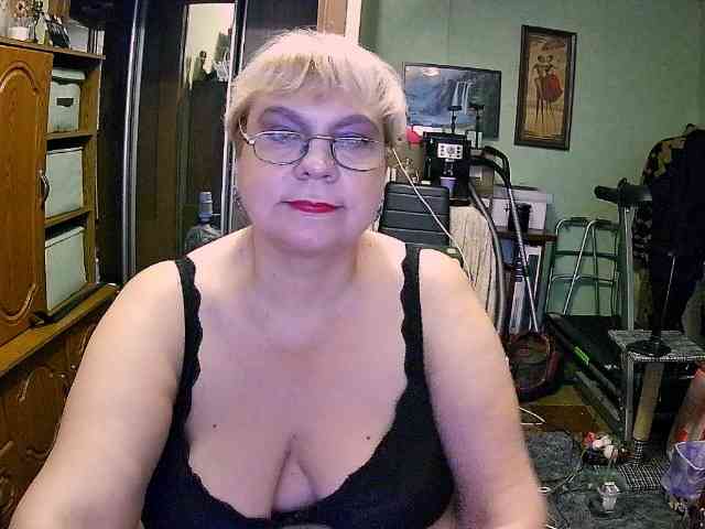 LOLA88888 webcam