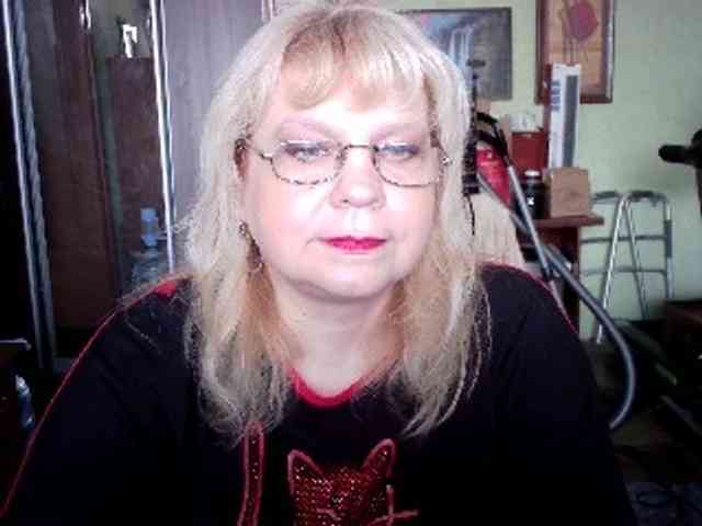 LOLA88888 webcam