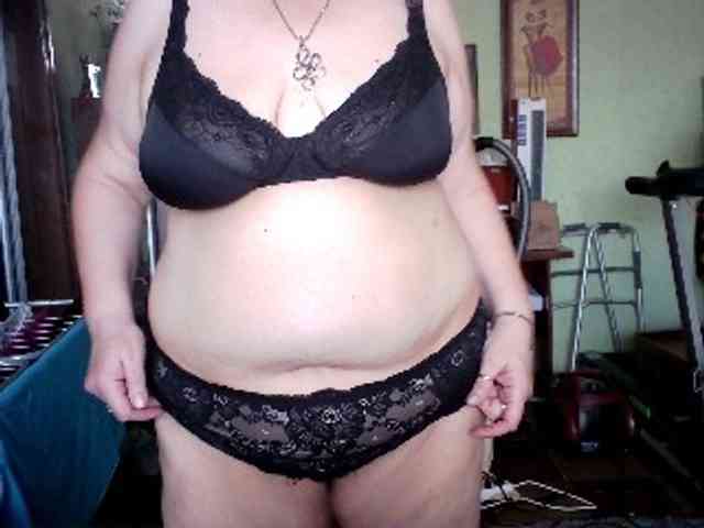 LOLA88888 webcam