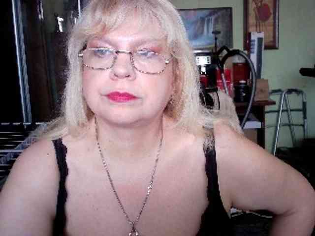 LOLA88888 webcam