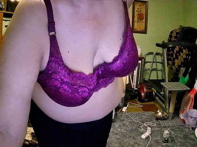 LOLA88888 webcam