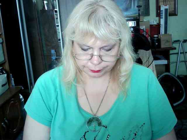 LOLA88888 webcam