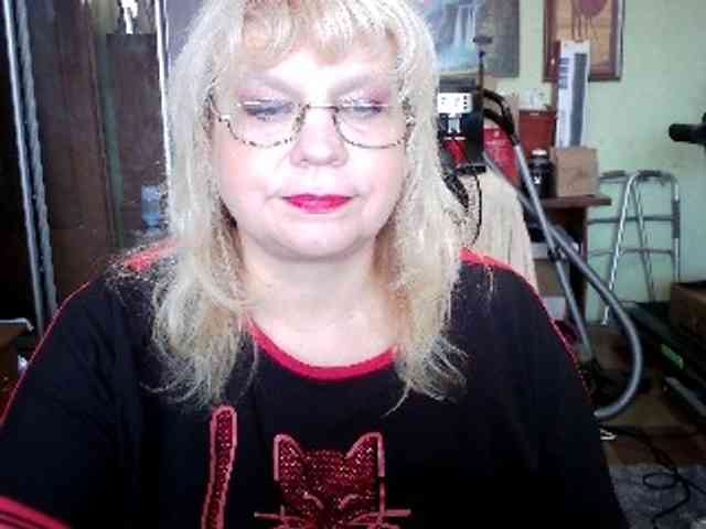 LOLA88888 webcam