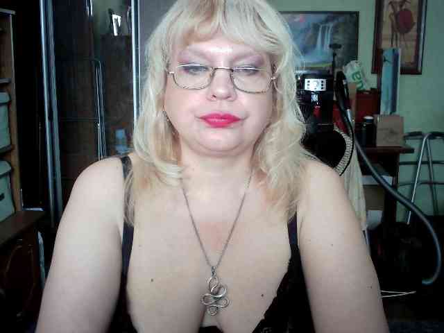 LOLA88888 webcam
