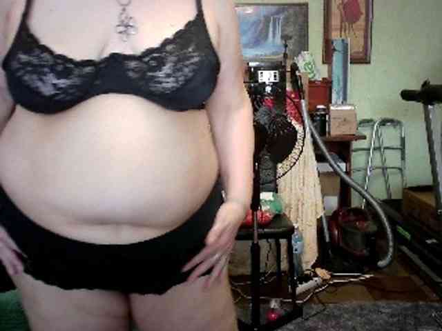 LOLA88888 webcam