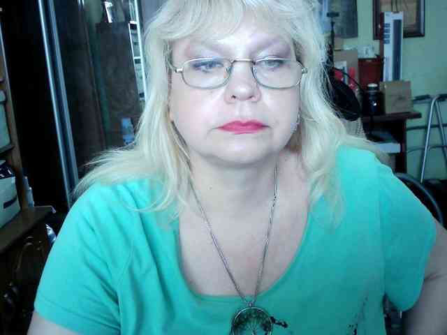 LOLA88888 webcam