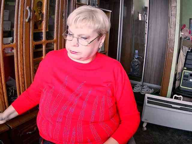 LOLA88888 webcam