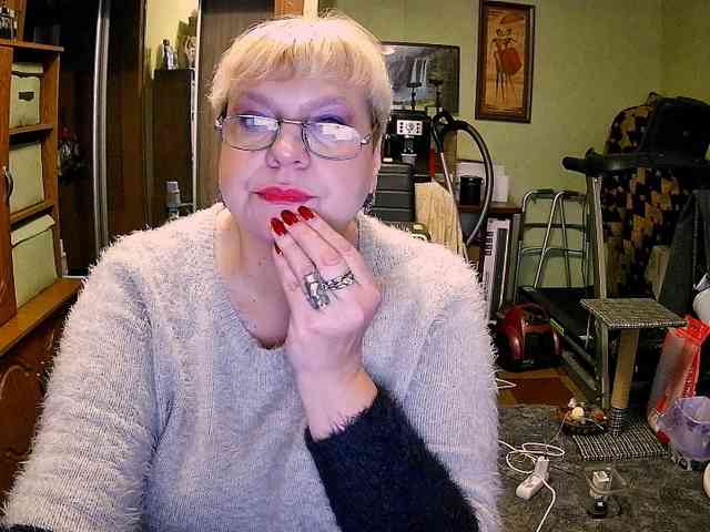 LOLA88888 webcam