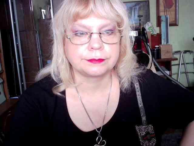 LOLA88888 webcam