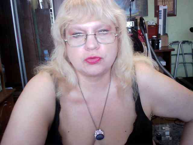 LOLA88888 webcam