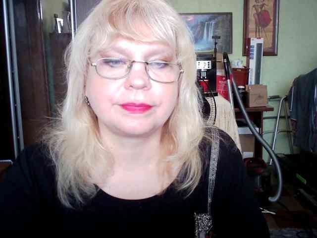 LOLA88888 webcam