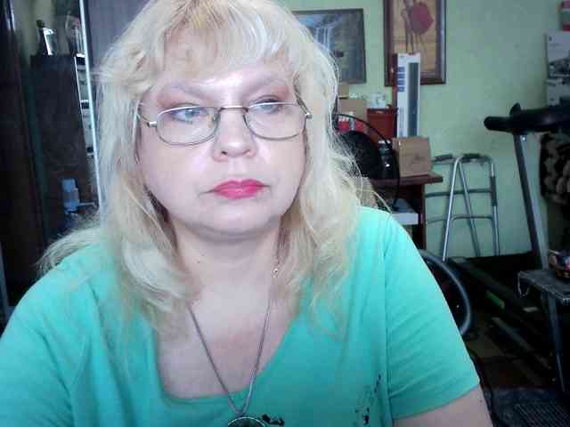 LOLA88888 webcam
