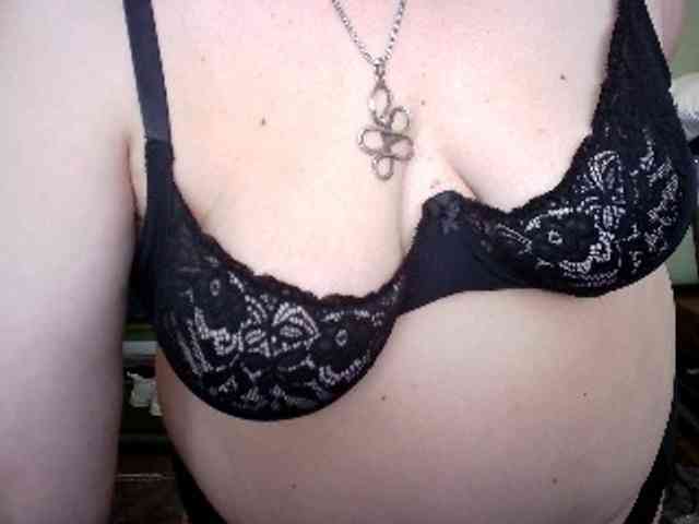 LOLA88888 webcam