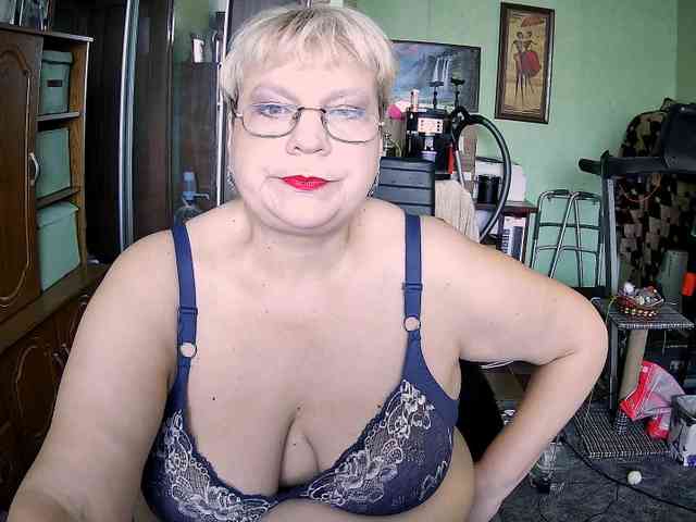 LOLA88888 webcam
