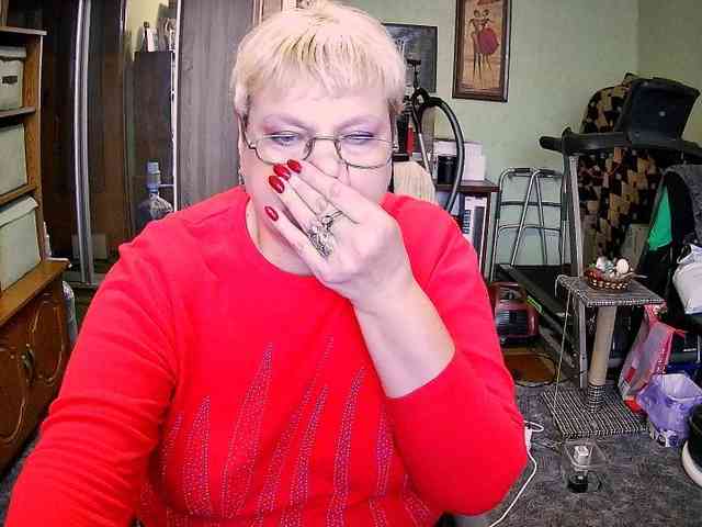 LOLA88888 webcam