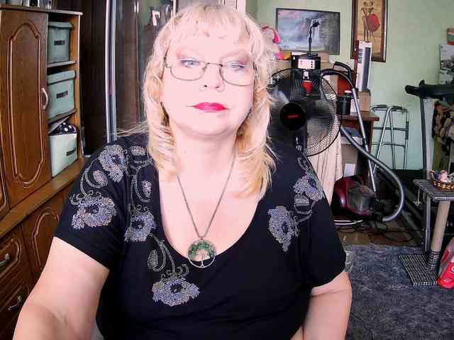 LOLA88888 webcam