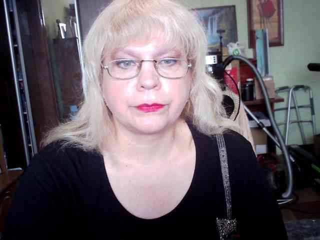 LOLA88888 webcam