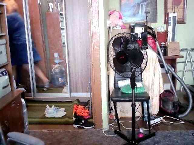 LOLA88888 webcam