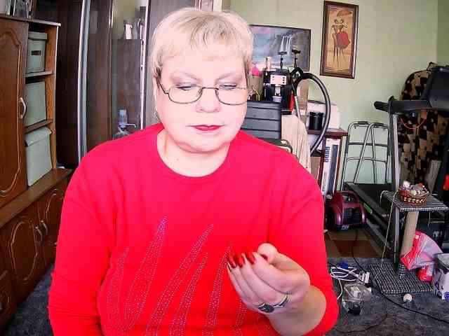 LOLA88888 webcam
