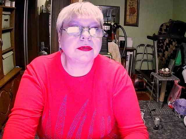 LOLA88888 webcam