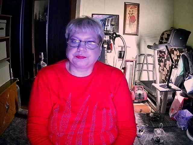 LOLA88888 webcam