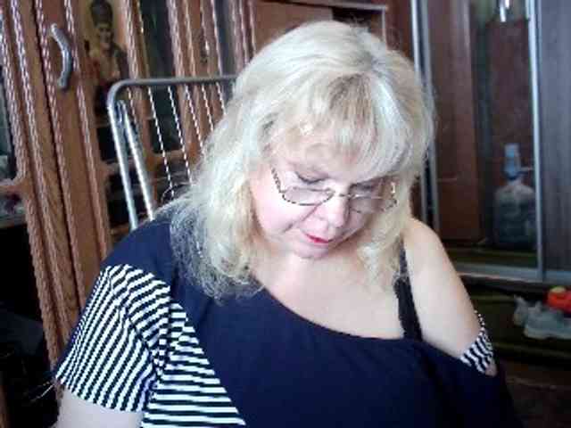 LOLA88888 webcam