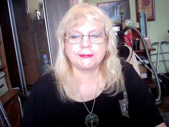 LOLA88888 webcam