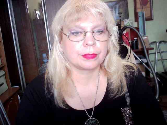 LOLA88888 webcam